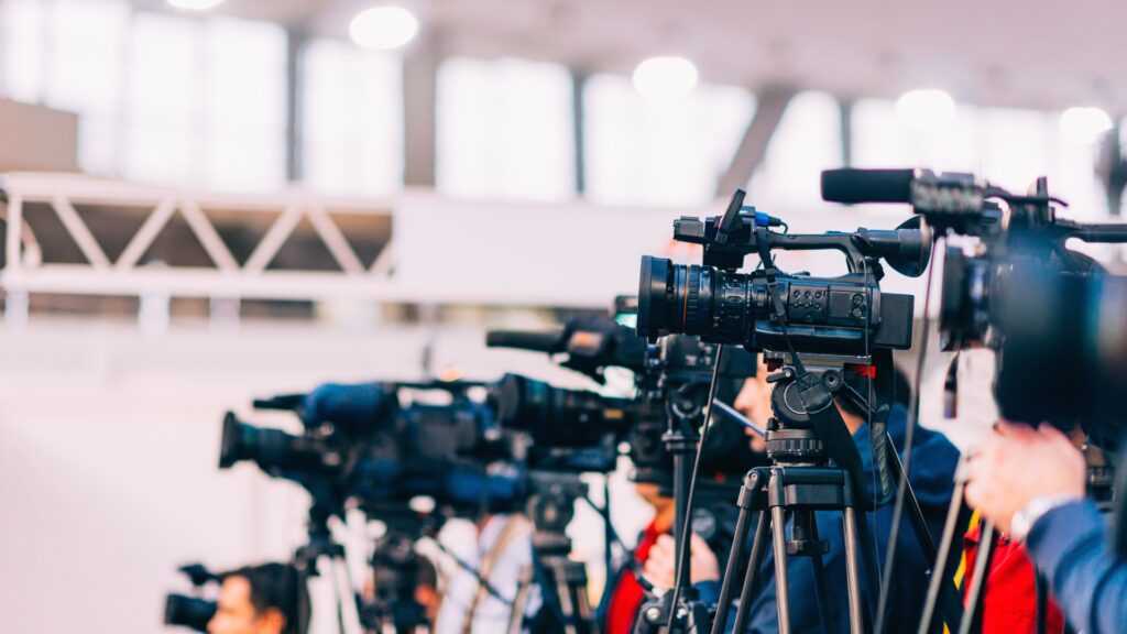 Monitoring and Supporting the Platform